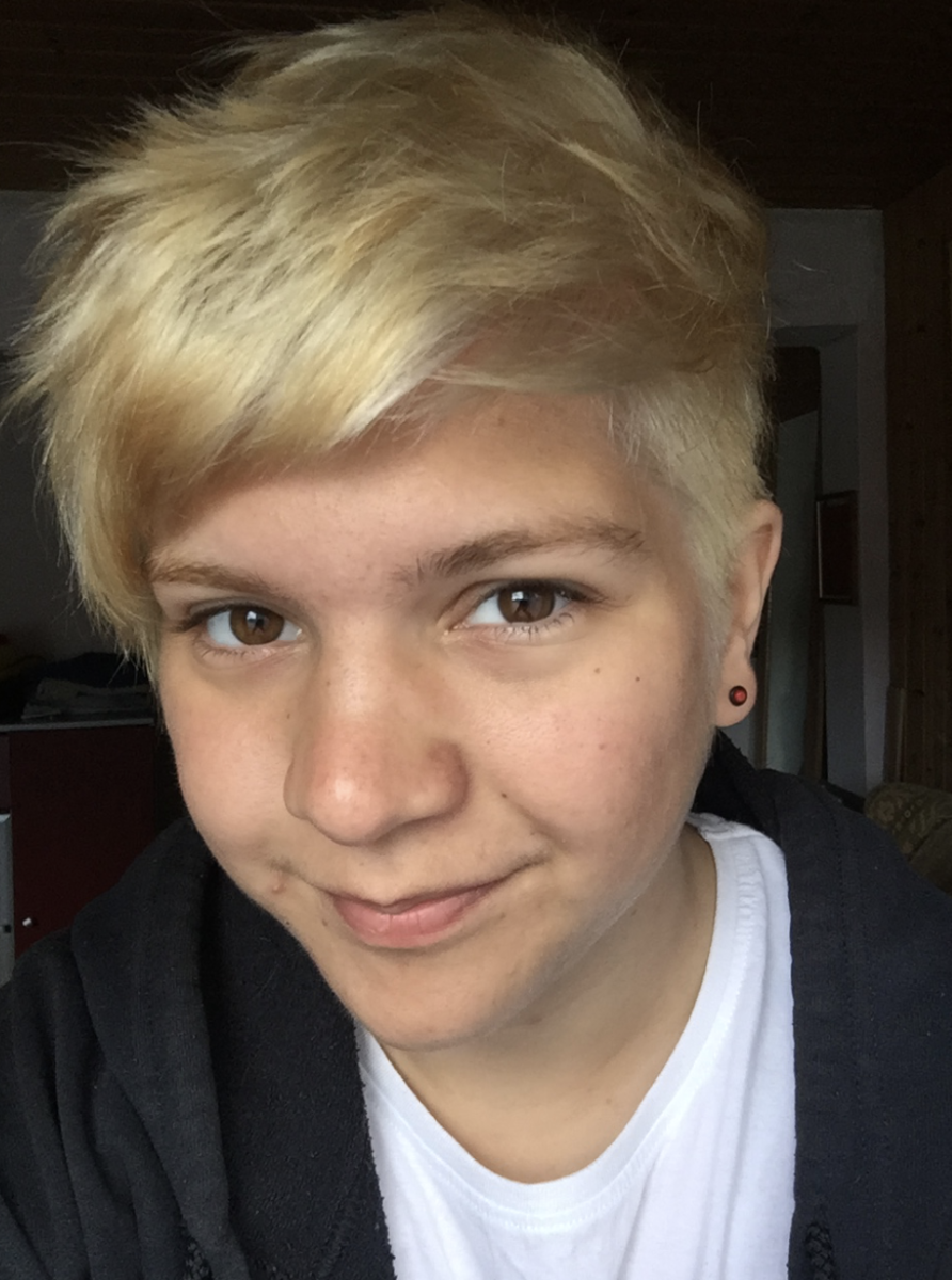 2016 (August) – Short & Blonde – Age 18